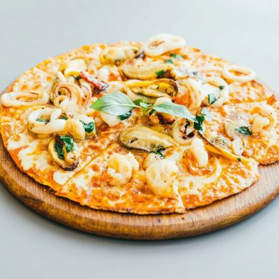 Seafood Pizza