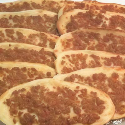 صفيحة مع طماطم