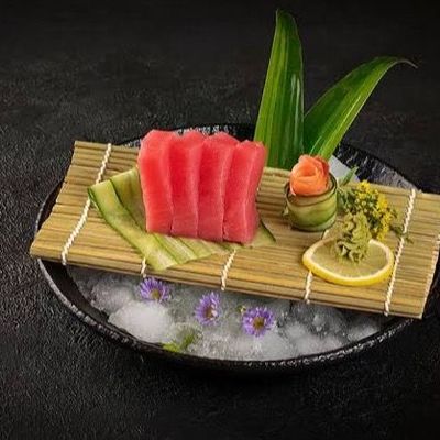 Tuna Sashimi (6 pcs)