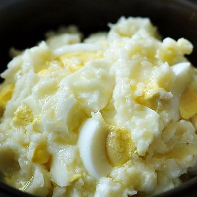 Mashed Potatoes with Boiled Eggs Box