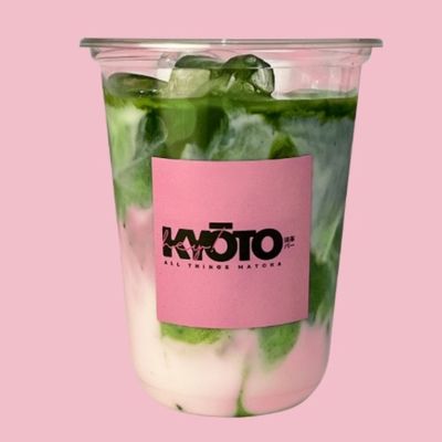 Cubes Rose Matcha Latte