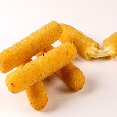 2 mozzarella sticks