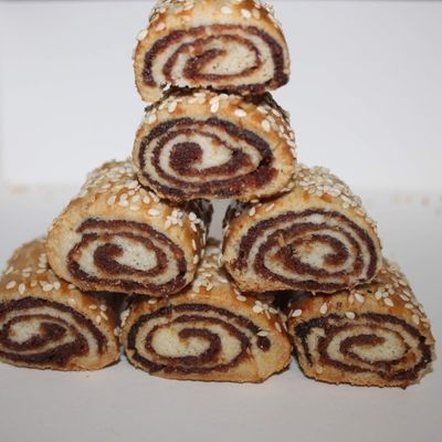Spiral Menin with Date Paste