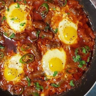 Moroccan eggs with tomatoes