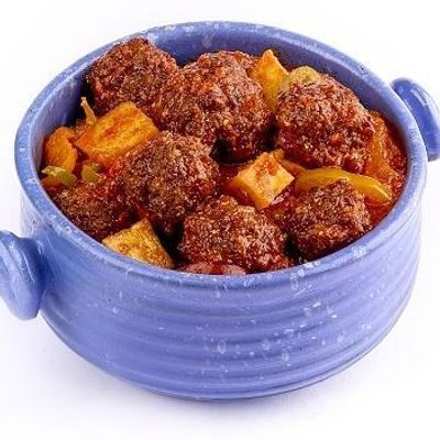 Kofta Dawood Pasha with sauce