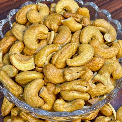 Jumbo Roasted Cashews