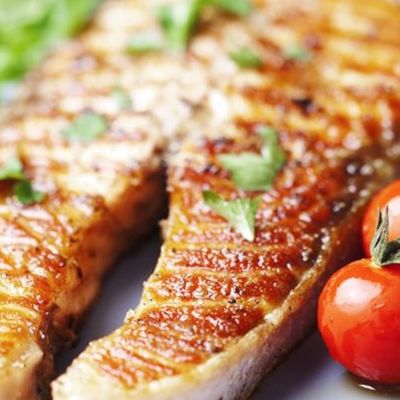 Quarter kilo grilled salmon