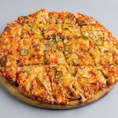 Oriental Mix Chicken Pizza