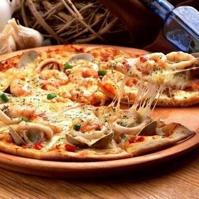 Seafood Oriental Pizza
