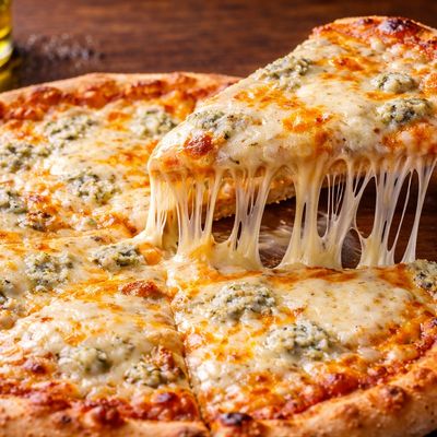 Cheesy Lovers Pizza