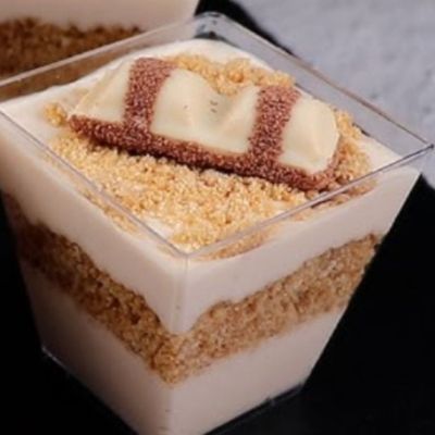 Kinder Bueno Kunafa Cap