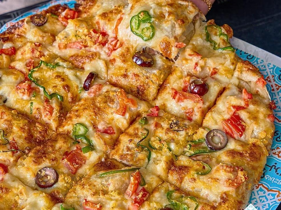 Hotdog Oriental Pizza