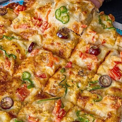 Mix Meat Oriental Pizza