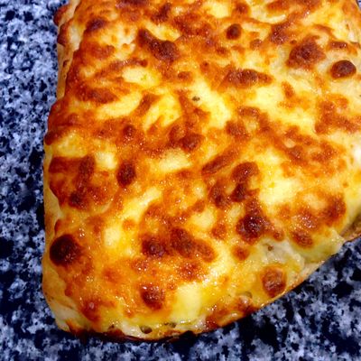 Mixed Cheese Hawawshi