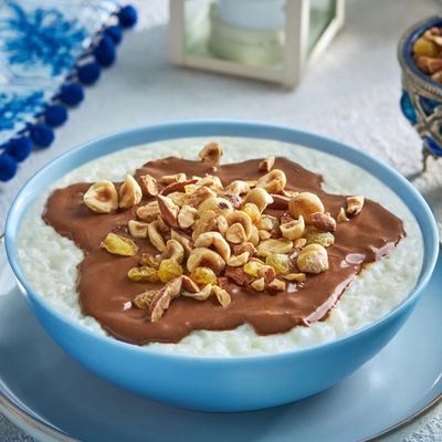 Rice pudding with Nutella and nuts