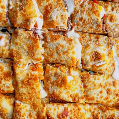 SAUSAGE AND CHEESE PIE