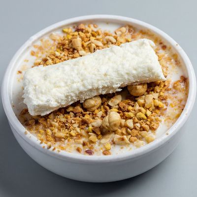 أرز باللبن مع المكسرات