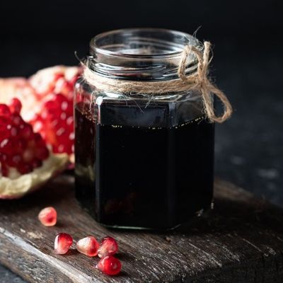 Pomegranate molasses box