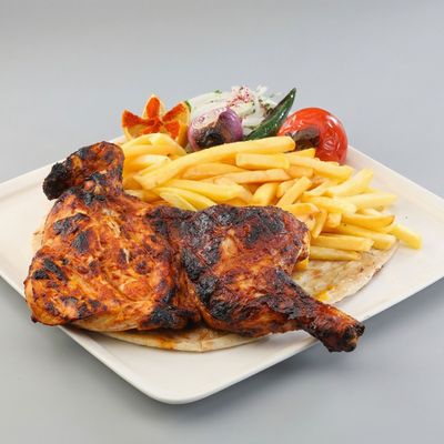 نصف دجاج + أرز + بطاطس مقلية