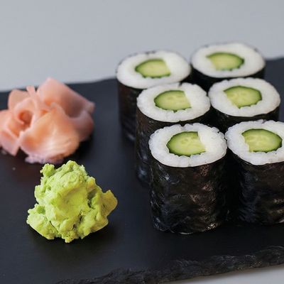 CUCUMBER HOSOMAKI ROLL
