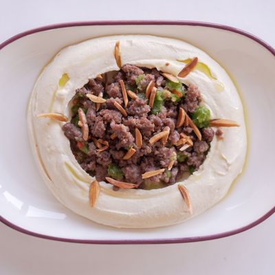 Hummus with Meat
