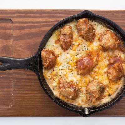 Crunchy Mac & Cheese Skillet