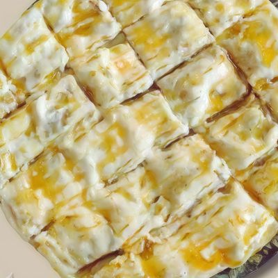 Qeshta and Honey Pie