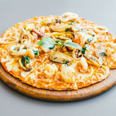 Neapolitan Calamari Pizza