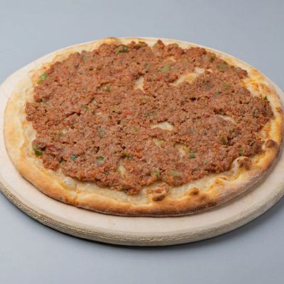 Pastrami Mozzarella Manoushe