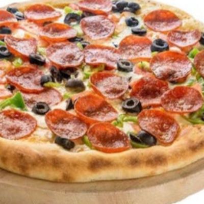Large pepperoni pizza