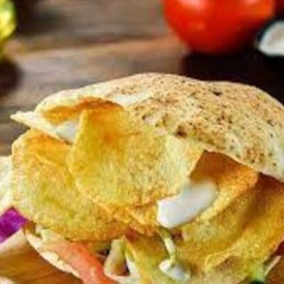 بطاطس شيبس كاتشب ومايونيز