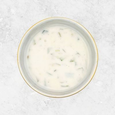 سلطة الزبادي