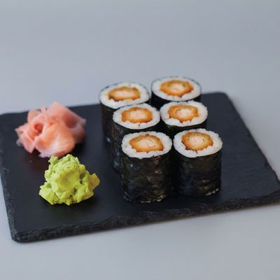 SALMON KATSU HOSOMAKI ROLL