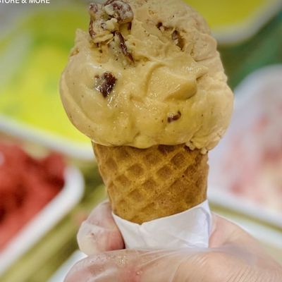 Pecan Caramel Ice Cream