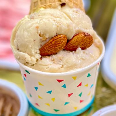 Italian Almond Ice Cream 250g