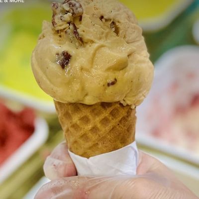 Pecan Caramel Ice Cream 250g