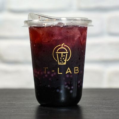 Jasmine tea with mixed berries