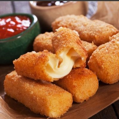 Mozzarella cheese sticks