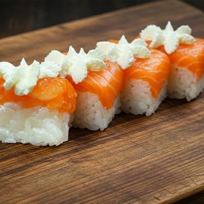 Oshi Salmon