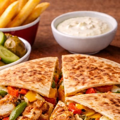 دجاج فاهيتا كويساديلا