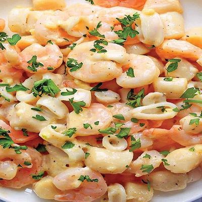Mixed Seafood Dish with Lemon Sauce