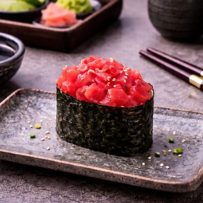Gunkan Tuna