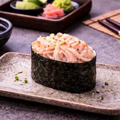 Gunkan Crab