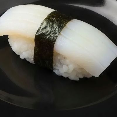 Nigiri Calamari