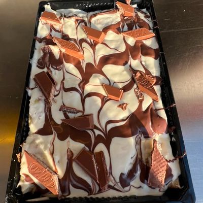 Kit Kat Pie