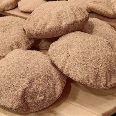 Soft whole wheat bread (bag of three pieces)