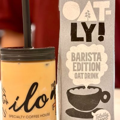 Ice Oatly White Mocha