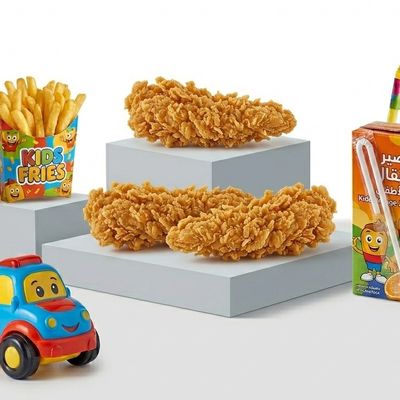 3 Piece Chicken Tender, Bun Bread, Fries, Juice And Toy