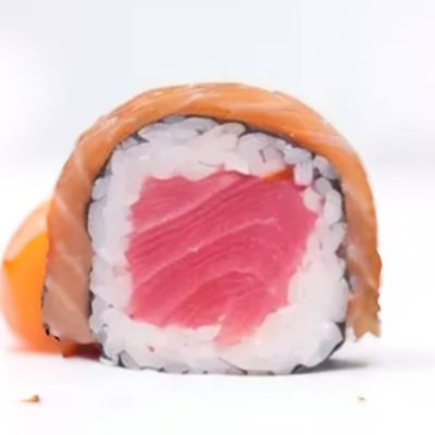 Dynamite Tuna 4 Pieces Aura Maki Roll