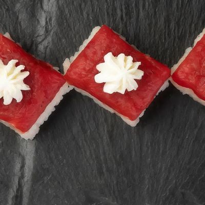 Oshi Delicious Tuna 3 pcs
